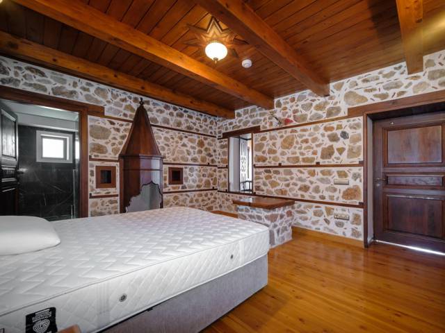 EXCLUSIVE CASTLE VILLA