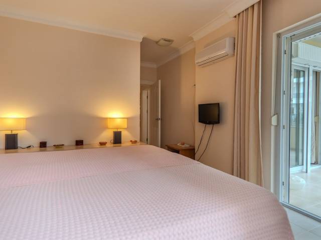 TOSMUR AKDENİZ APARTMENT 3