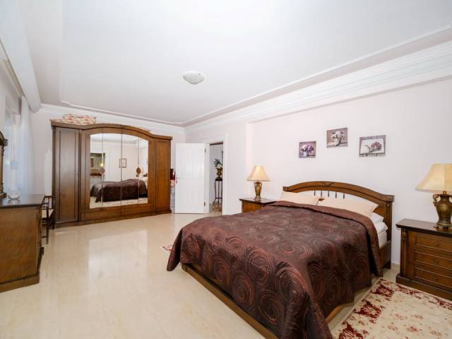 TOROS VILLA