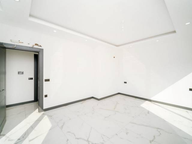 OBA PENTHOUSE