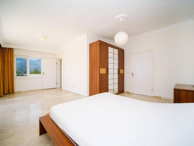 OBA COMPLEX PENTHOUSE