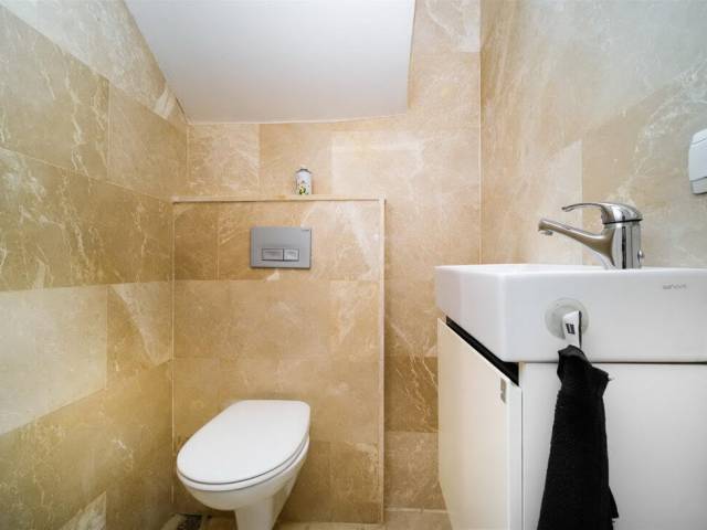 OBA COMPLEX PENTHOUSE