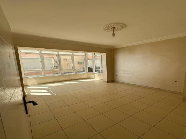 OBA COMMERCIAL UNIT