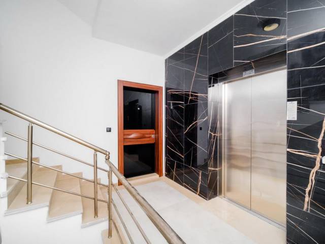 OBA PENTHOUSE