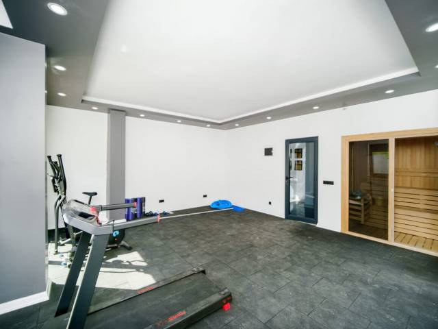 OBA  APARTMENT