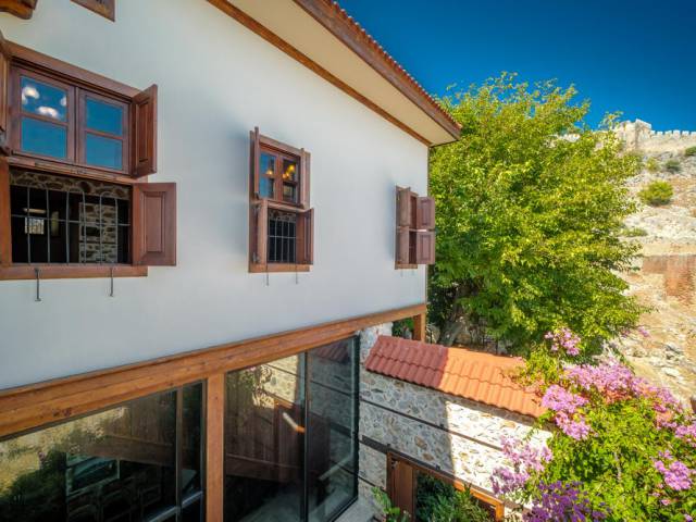 EXCLUSIVE CASTLE VILLA