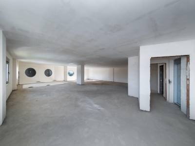 Kestel Commercial Building