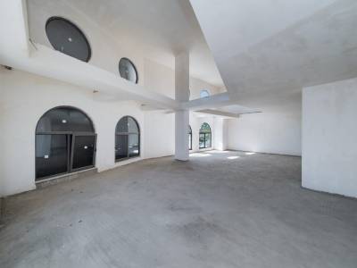 Kestel Commercial Building